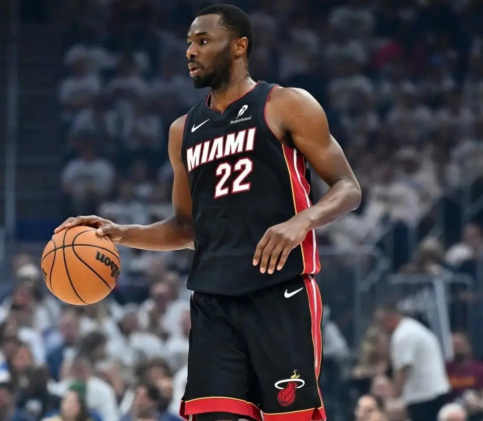 为此詹姆斯, 即使在中国, 而他的好兄